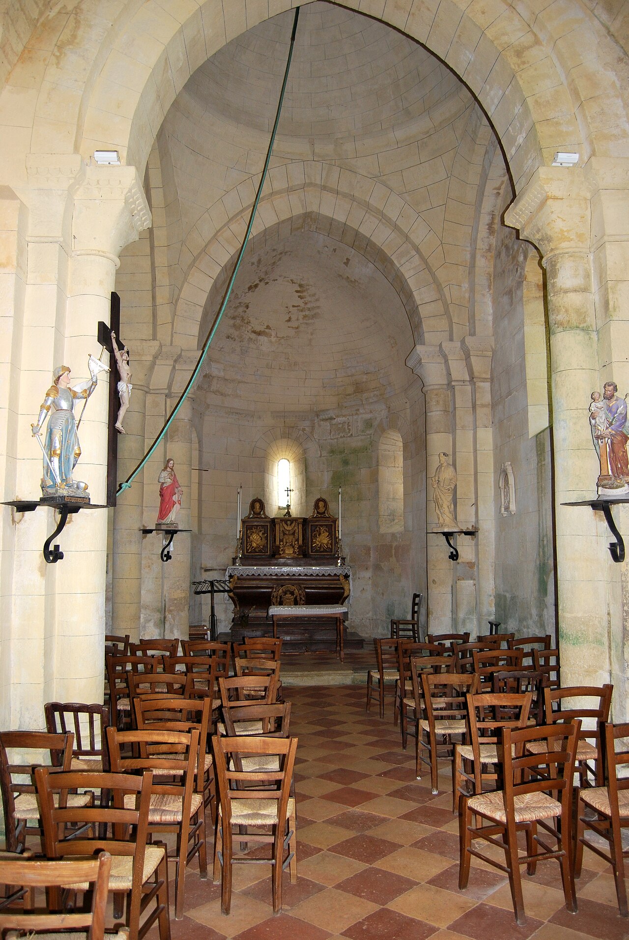 Église Saint-Pierre des Salles-de-Castillon